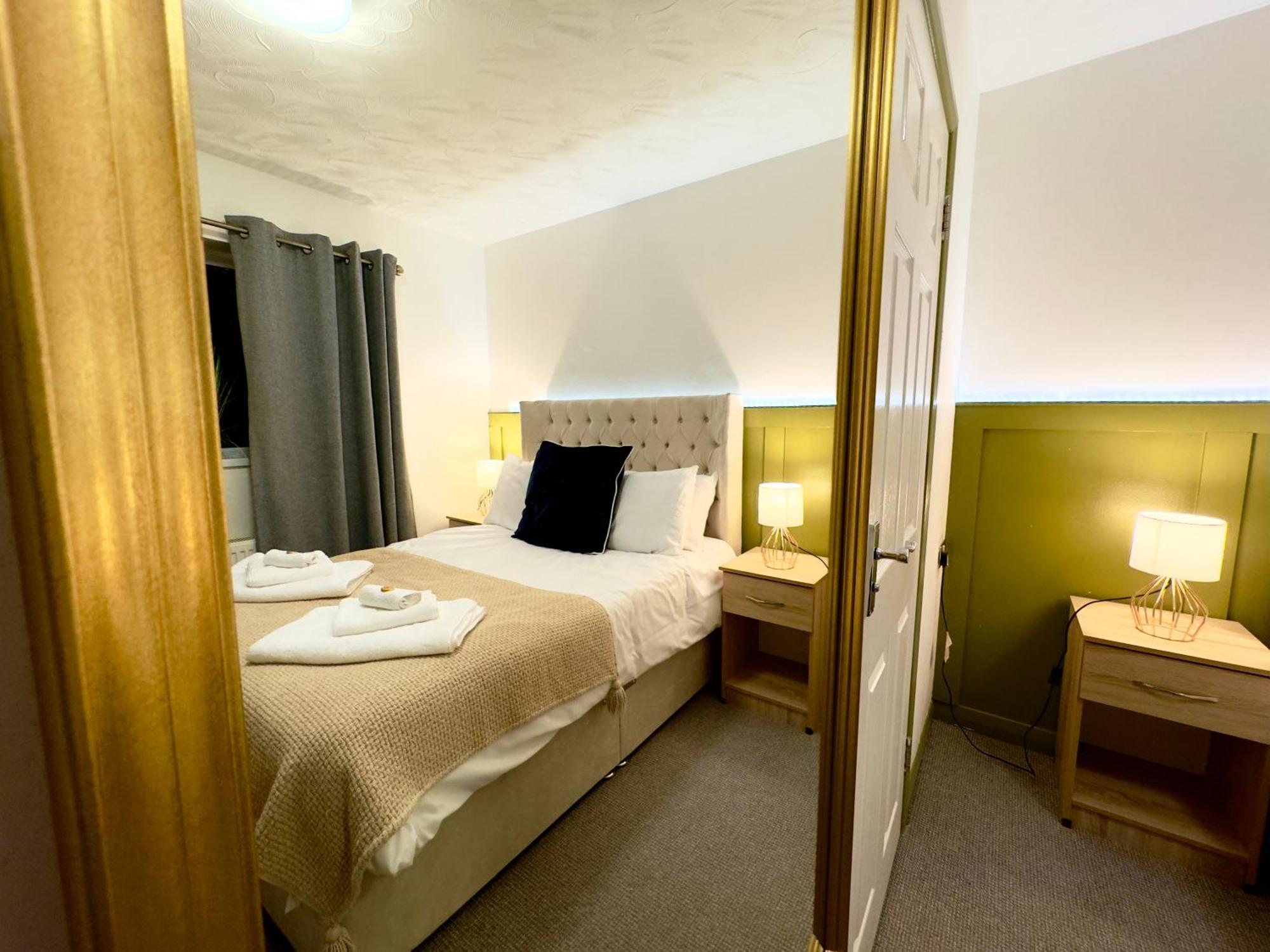 Coastal Park Accommodation Llanelli Buitenkant foto