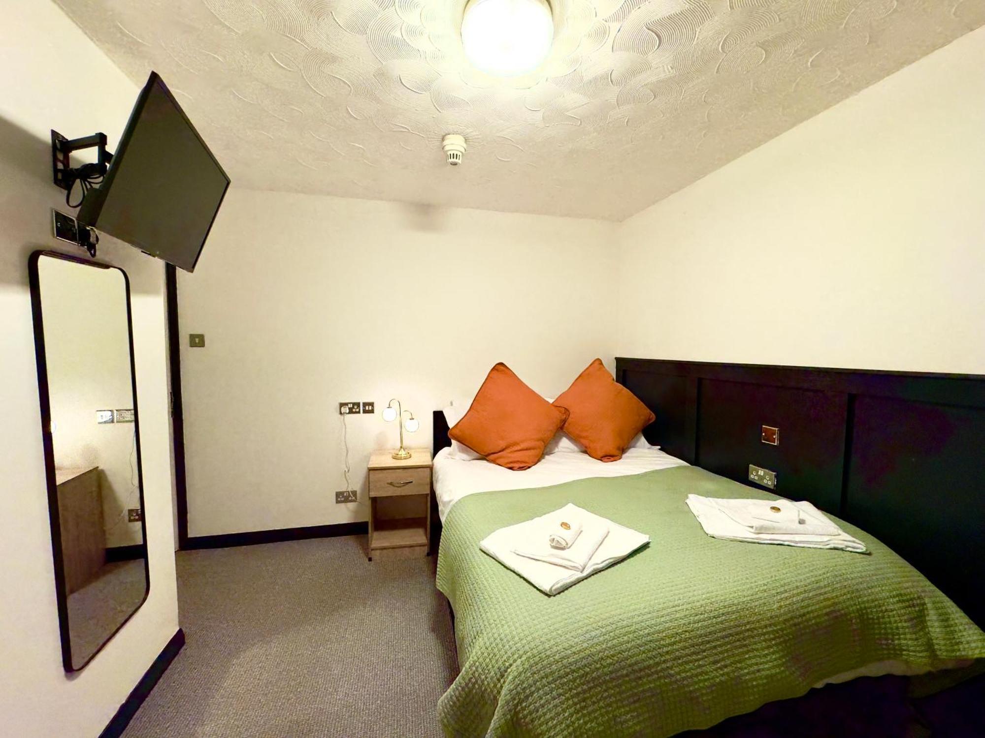 Coastal Park Accommodation Llanelli Buitenkant foto