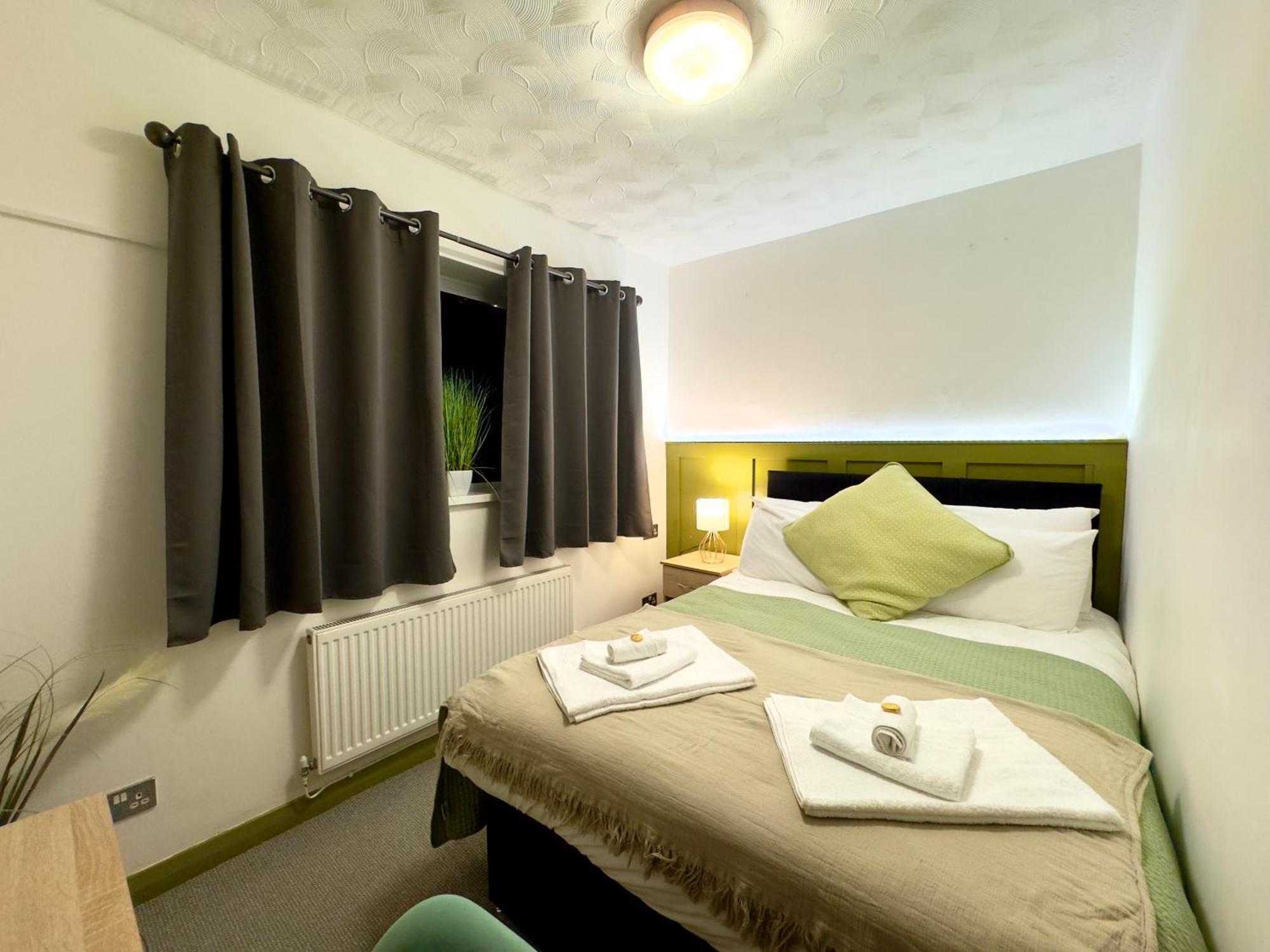 Coastal Park Accommodation Llanelli Buitenkant foto