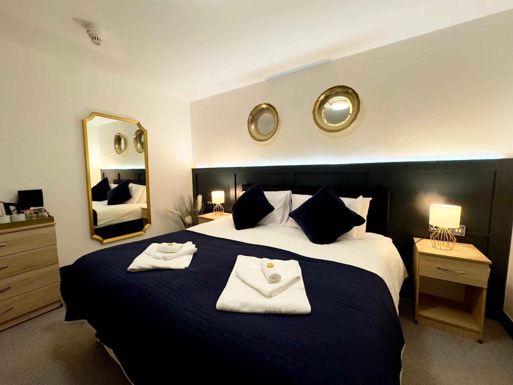 Coastal Park Accommodation Llanelli Buitenkant foto