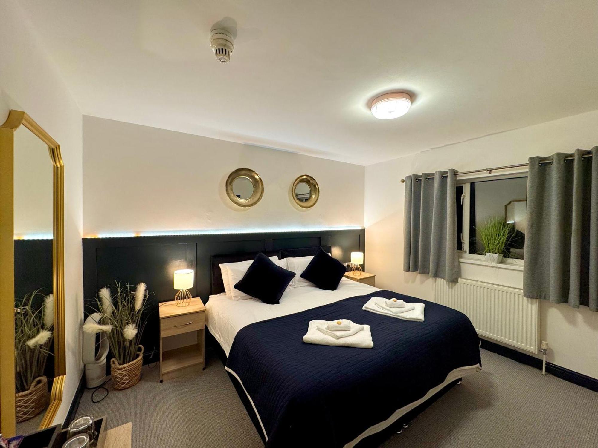 Coastal Park Accommodation Llanelli Buitenkant foto
