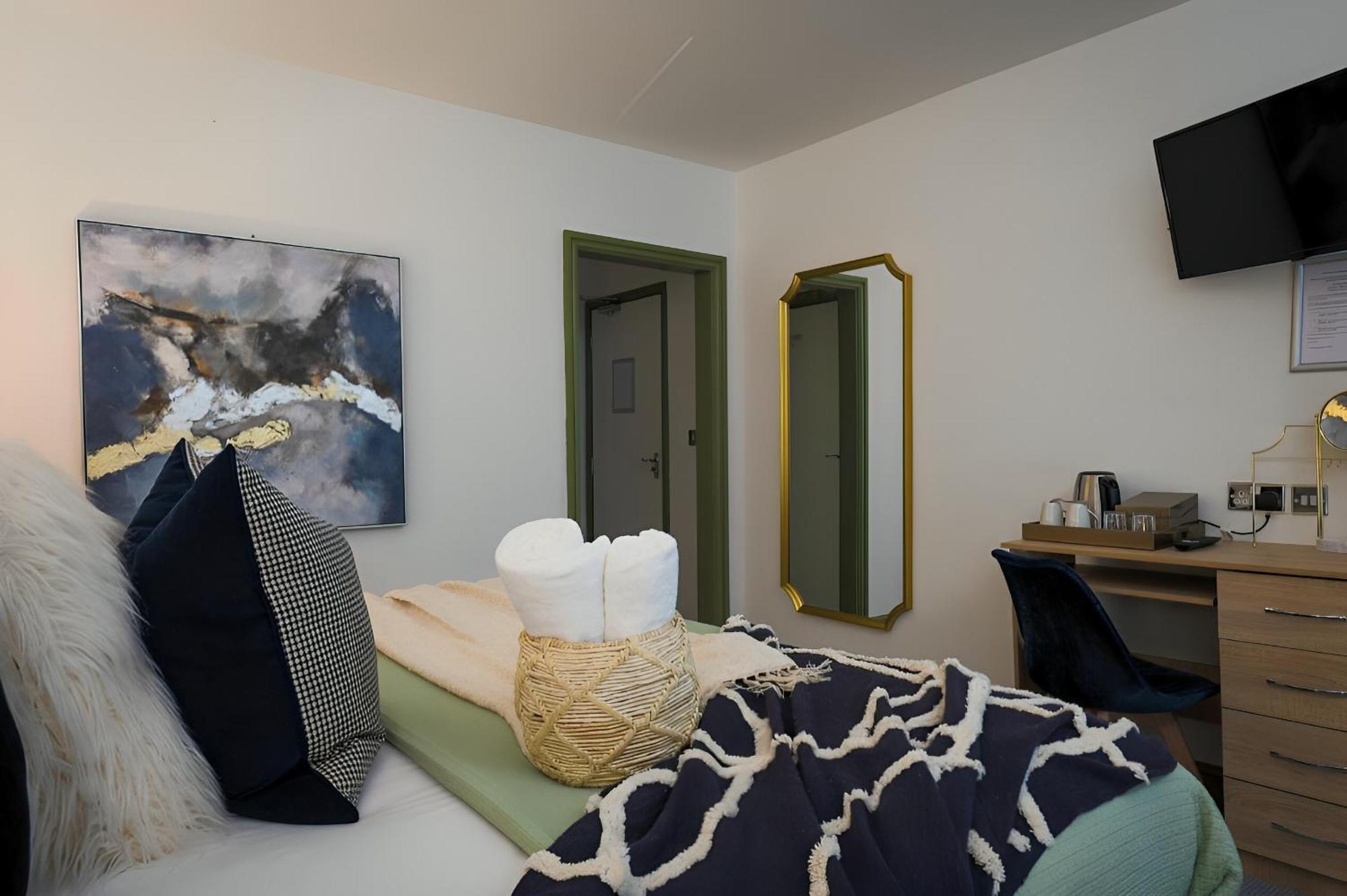 Coastal Park Accommodation Llanelli Buitenkant foto